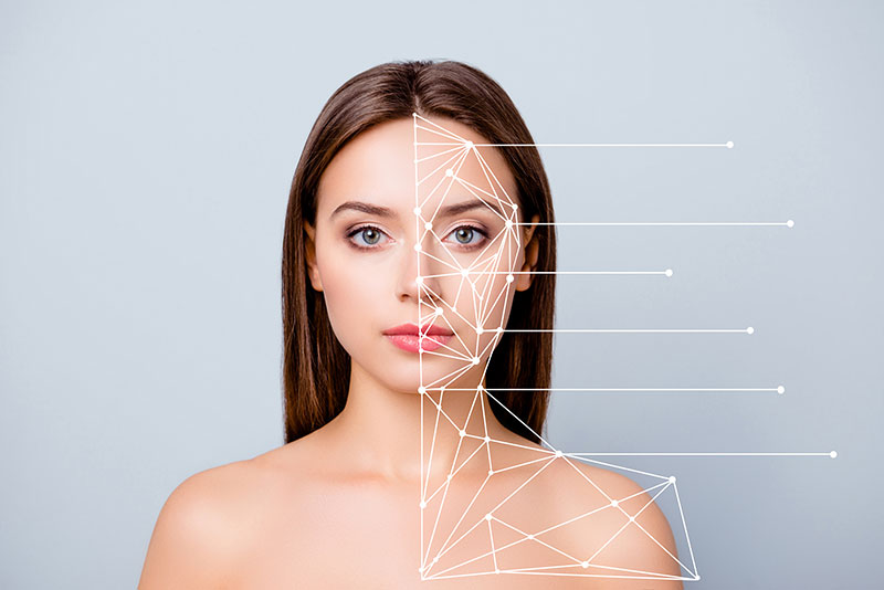 Alterungsprozess Augenklinik Sulzbach - Microneedling mit Wirkstoffkonzentraten